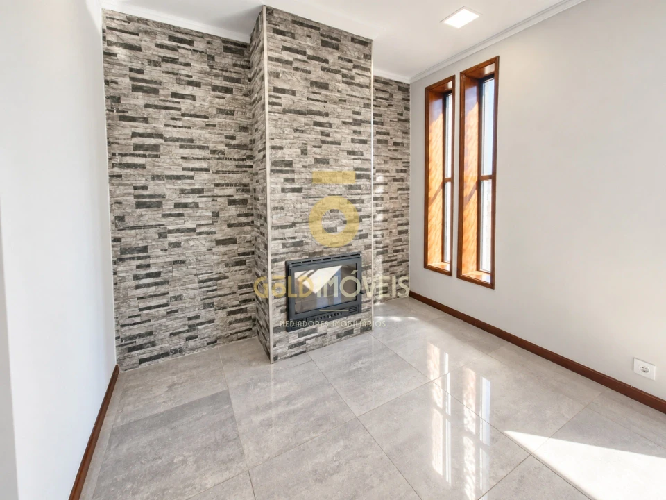Apartamento T3 para Venda em Paços de Brandão Foto 9