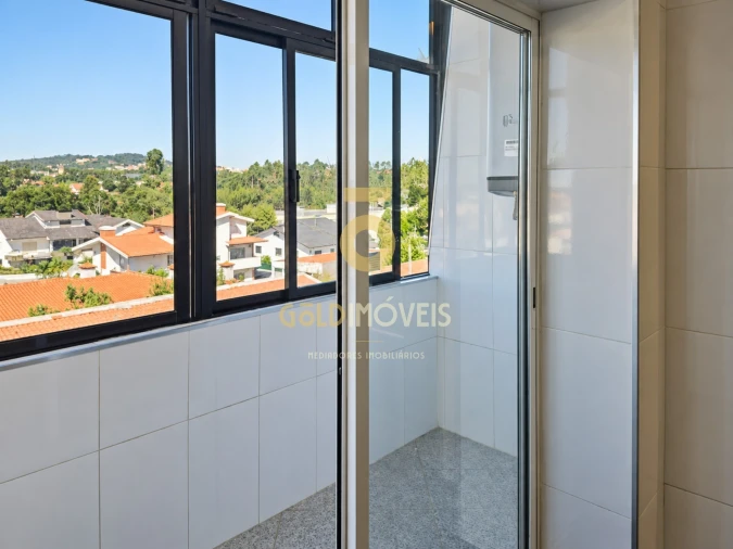 Apartamento T3 para Venda em Paços de Brandão Foto 4