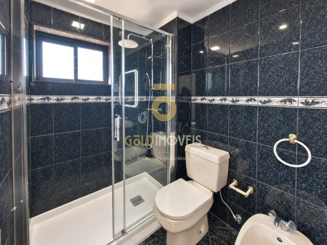 Apartamento T3 para Venda em Paços de Brandão Foto 17