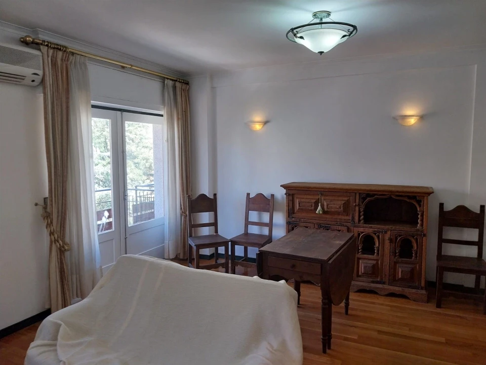 Apartamento T3 para Arrendamento em Sé Nova, Santa Cruz, Almedina e São Bartolomeu Foto 7