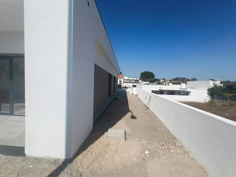 Moradia T4 para Venda em Fernao Ferro Foto 31