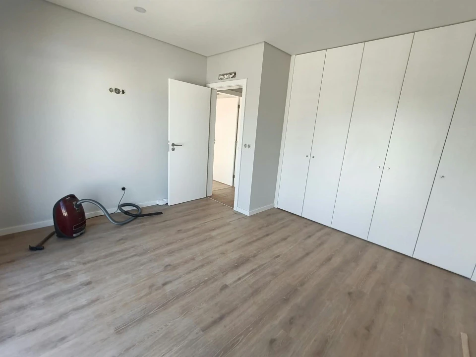 Moradia T4 para Venda em Fernao Ferro Foto 16