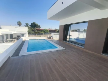 Moradia T4 para Venda em Fernao Ferro