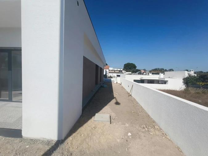 Moradia T4 para Venda em Fernao Ferro Foto 31