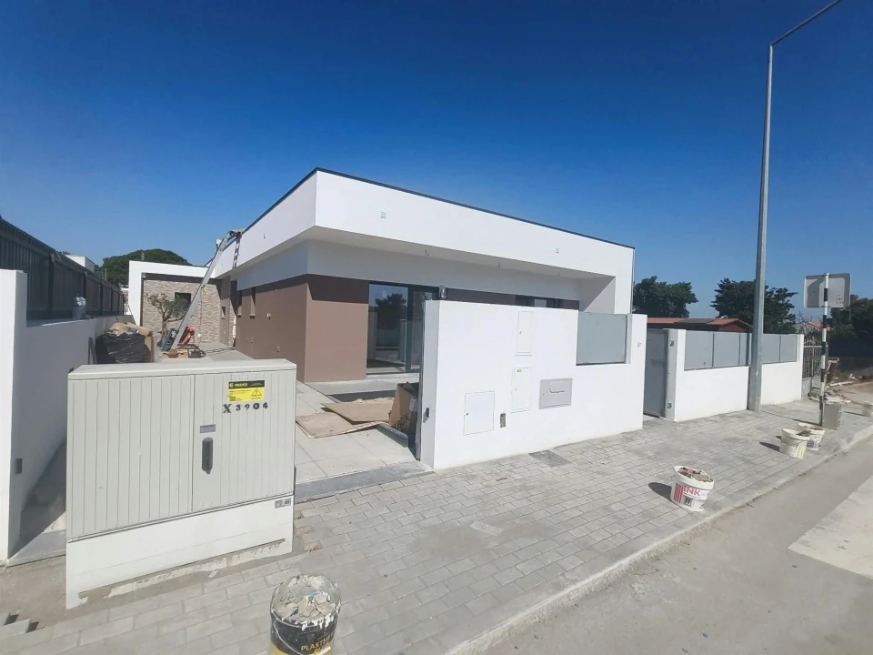 Moradia T4 para Venda em Fernao Ferro Foto 35