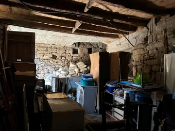 Moradia T3 para Venda em Castro Laboreiro e Lamas de Mouro