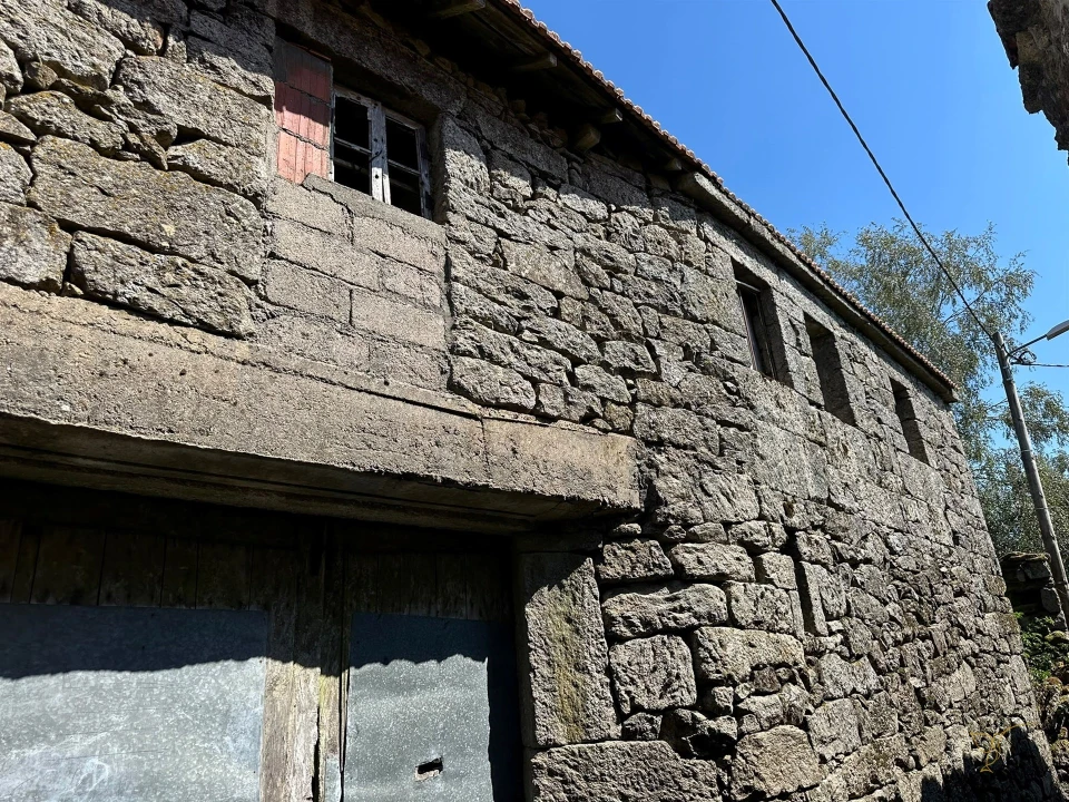 Moradia T3 para Venda em Castro Laboreiro e Lamas de Mouro Foto 5