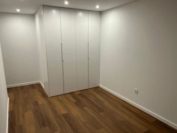 Apartamento T3 para Venda em Ferreiros e Gondizalves