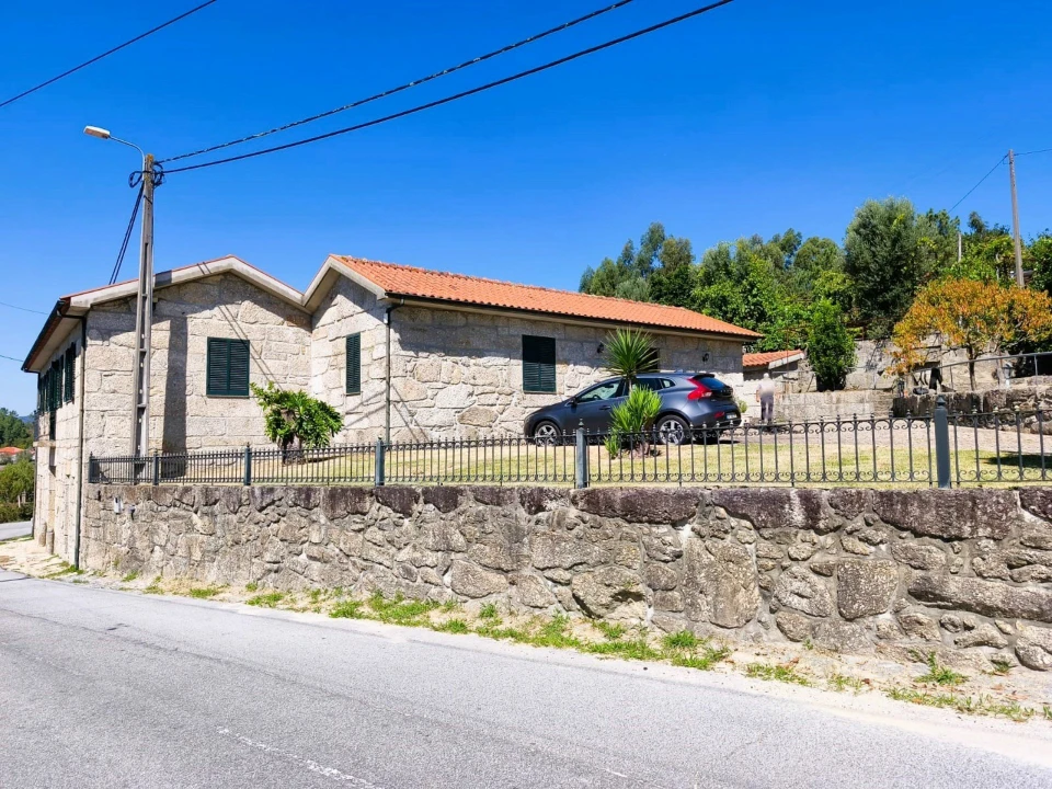 Moradia T5 para Venda em Arosa e Castelões Foto 2