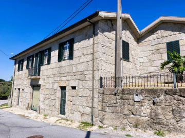 Moradia T5 para Venda em Arosa e Castelões