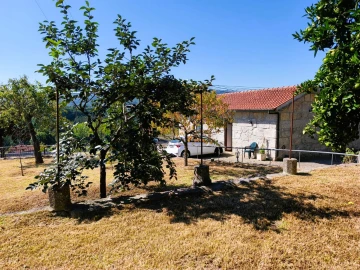 Moradia T5 para Venda em Arosa e Castelões