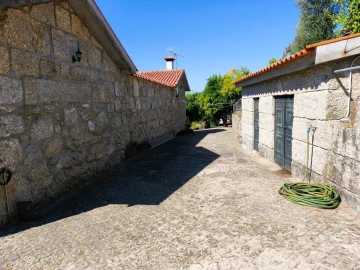 Moradia T5 para Venda em Arosa e Castelões