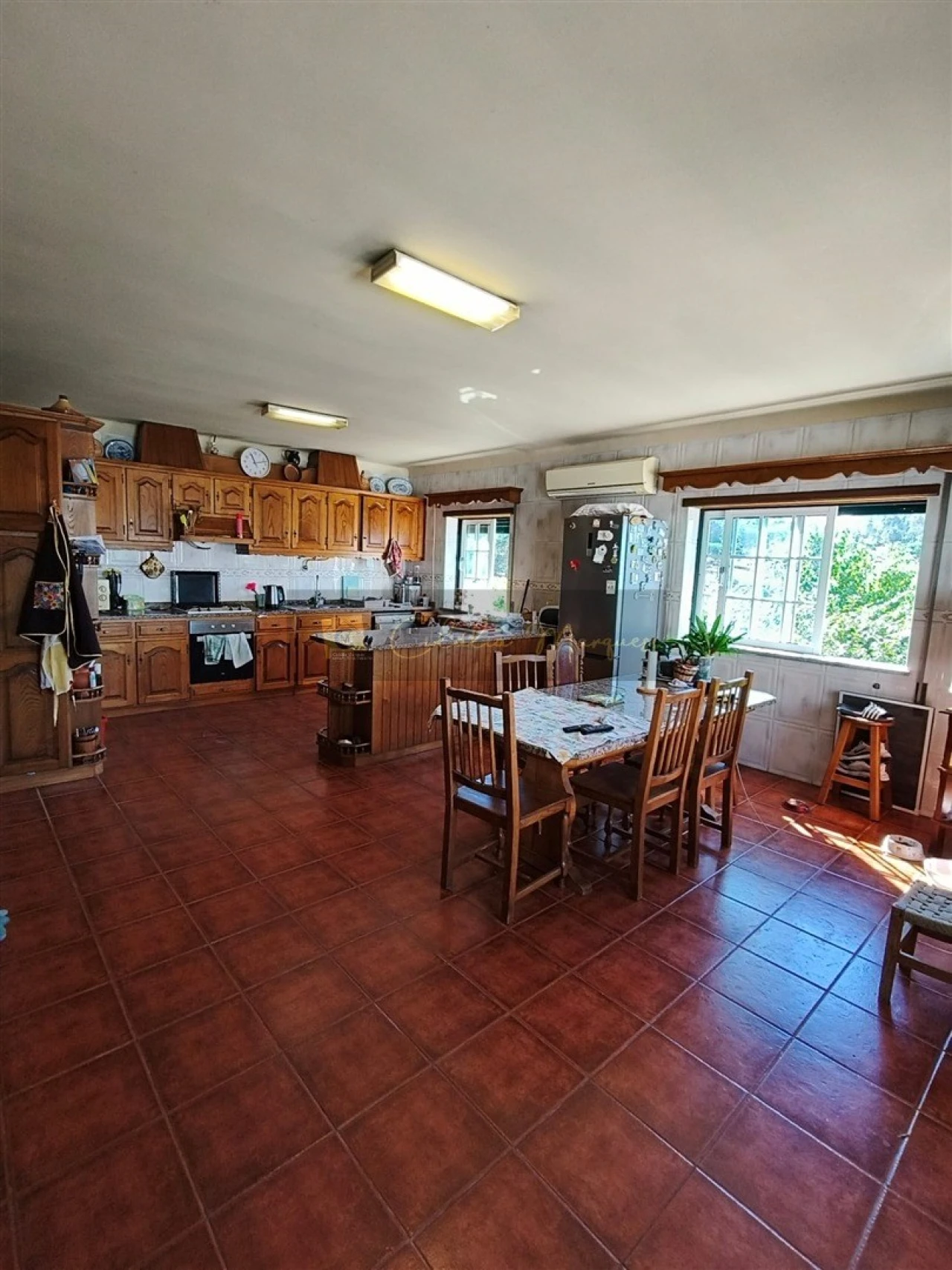 Moradia T4 para Venda em Fornos de Maceira Dão Foto 8