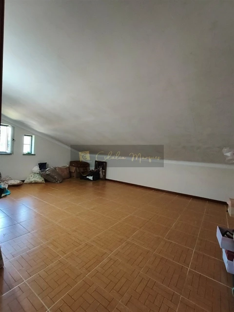 Moradia T4 para Venda em Fornos de Maceira Dão