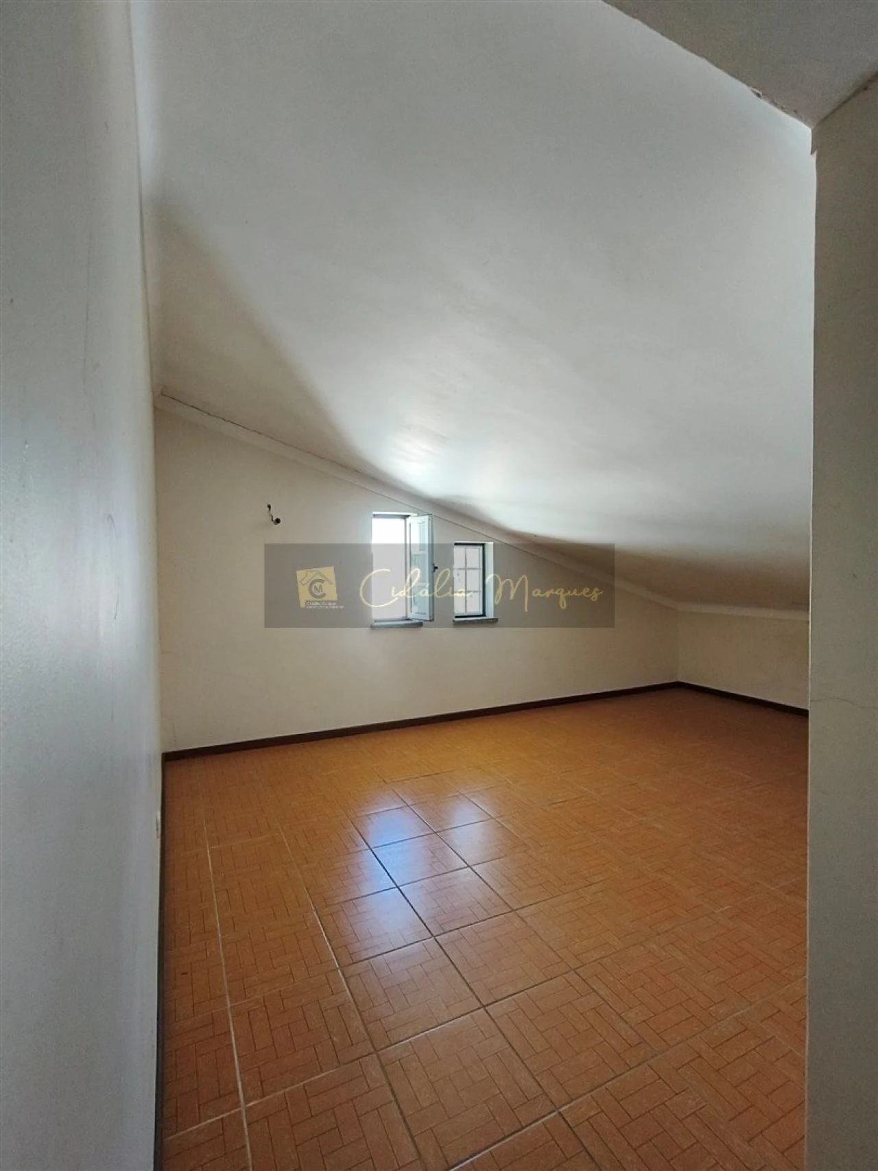 Moradia T4 para Venda em Fornos de Maceira Dão Foto 18