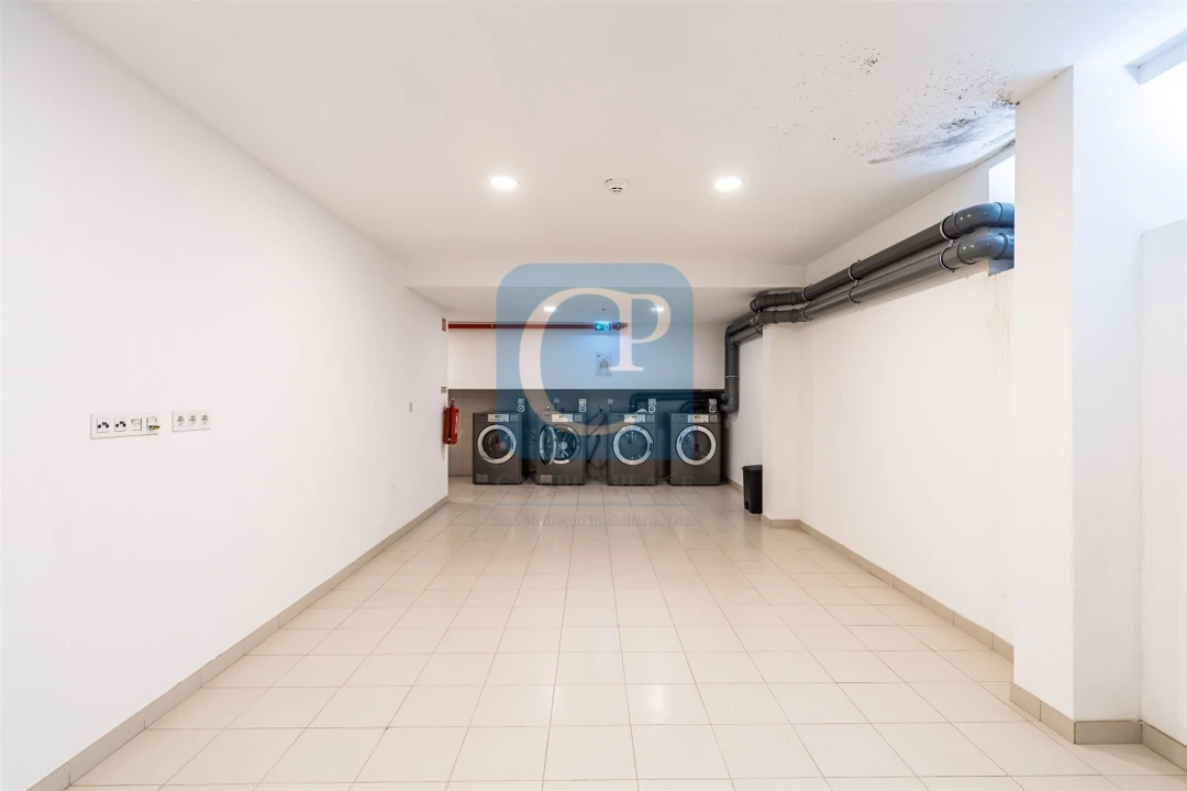 Apartamento T2 para Arrendamento em Pedrouços Foto 17