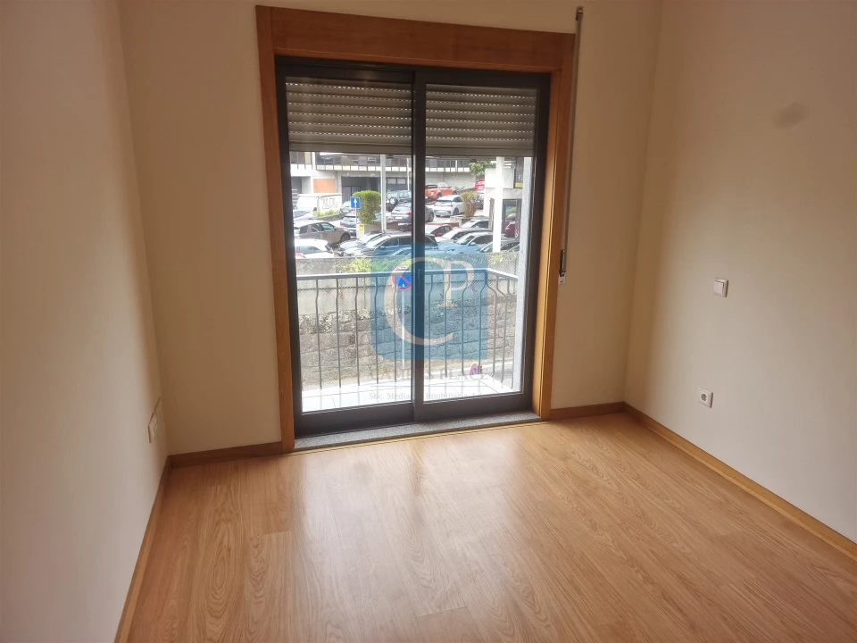 Apartamento T2 para Arrendamento em São Mamede de Infesta e Senhora da Hora Foto 4