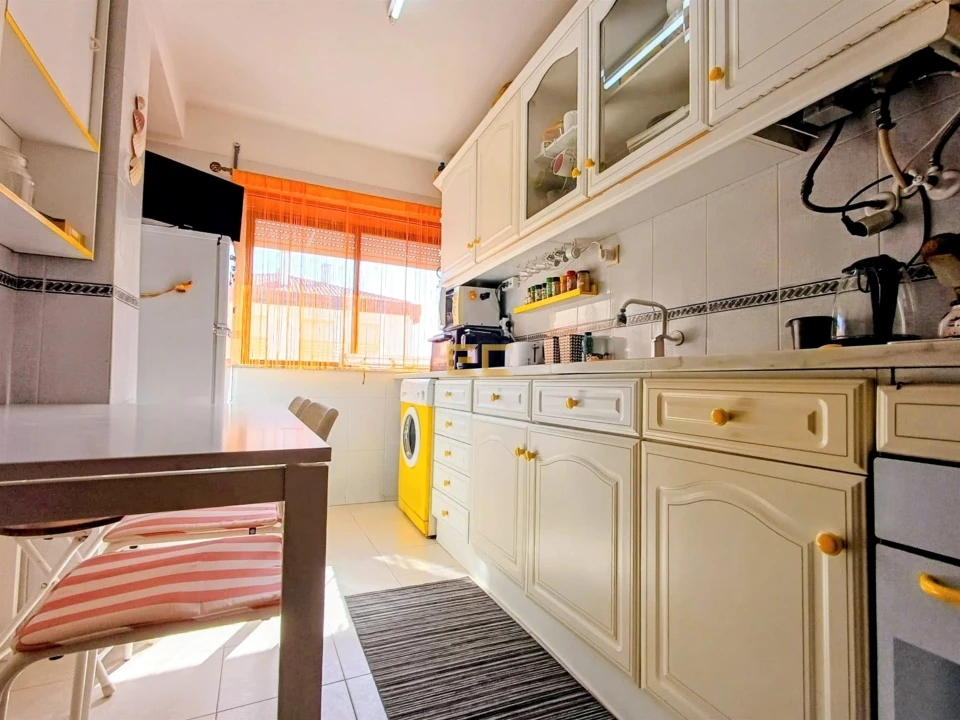 Apartamento T1 para Venda em Quiaios Foto 4