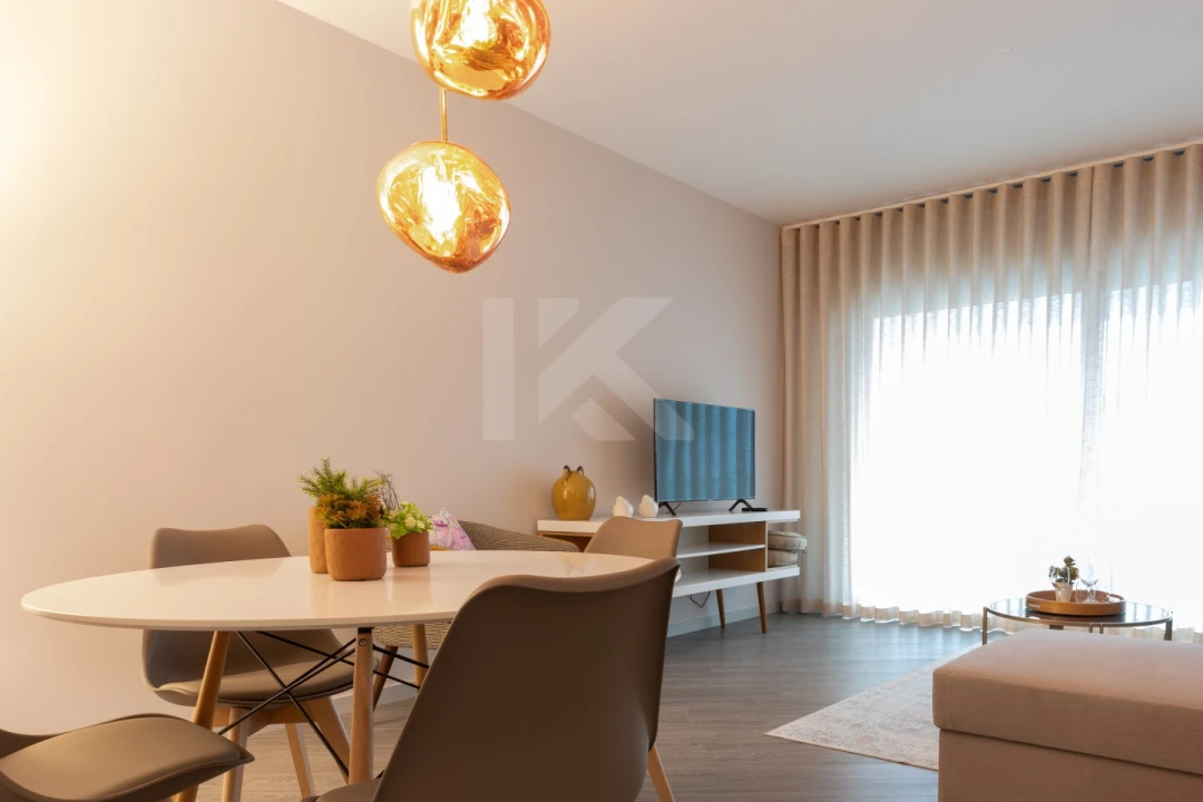 Apartamento T1 para Arrendamento em São Martinho Foto 2