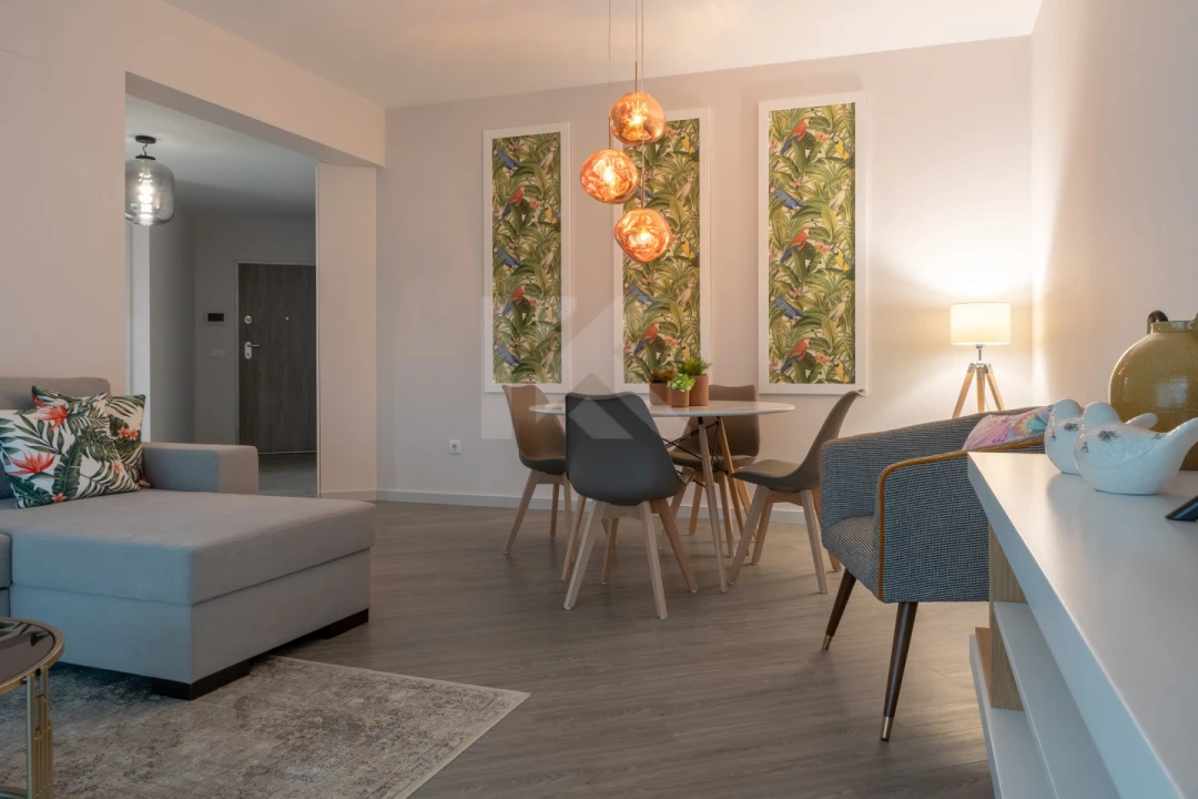 Apartamento T1 para Arrendamento em São Martinho Foto 3
