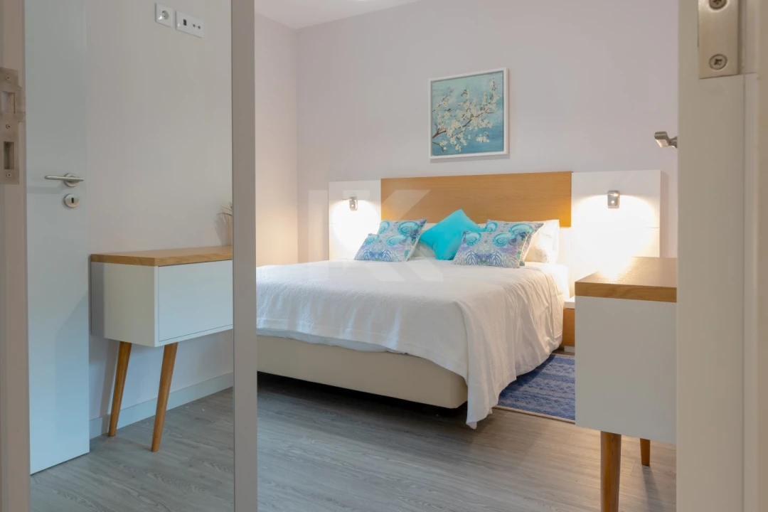 Apartamento T1 para Arrendamento em São Martinho Foto 10
