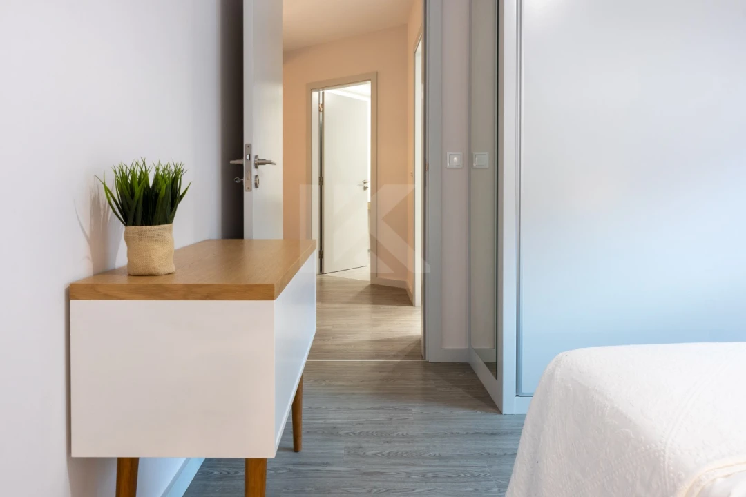 Apartamento T1 para Arrendamento em São Martinho Foto 16