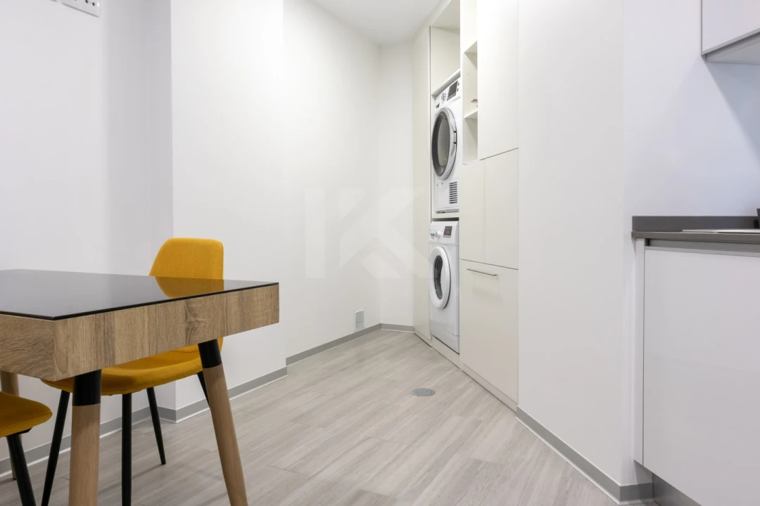Apartamento T1 para Arrendamento em São Martinho Foto 20