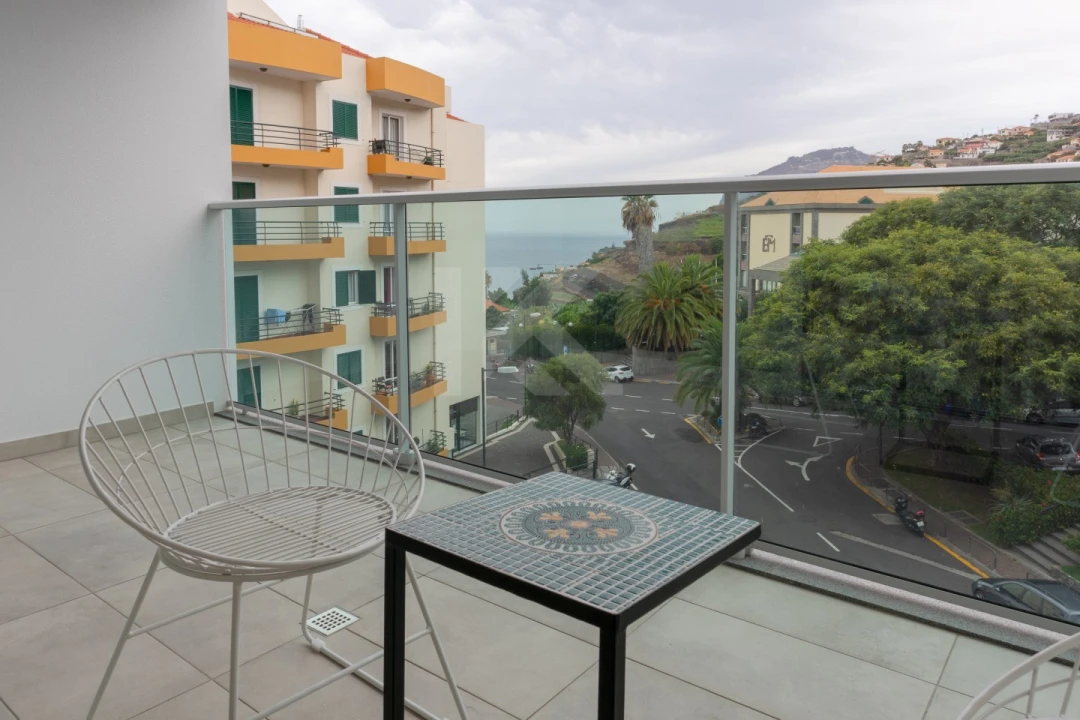 Apartamento T1 para Arrendamento em São Martinho Foto 22