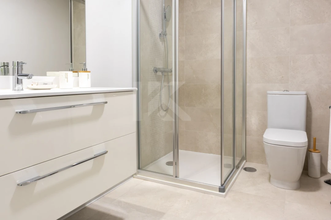 Apartamento T1 para Arrendamento em São Martinho Foto 24