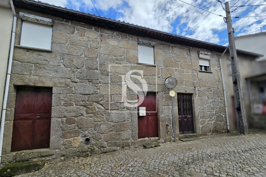 Moradia T5 para Venda em Tondela e Nandufe Foto 1