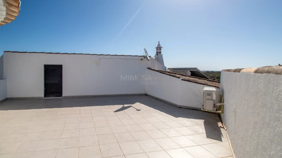 Moradia T4 para Venda em Bensafrim e Barão de São João Foto 32