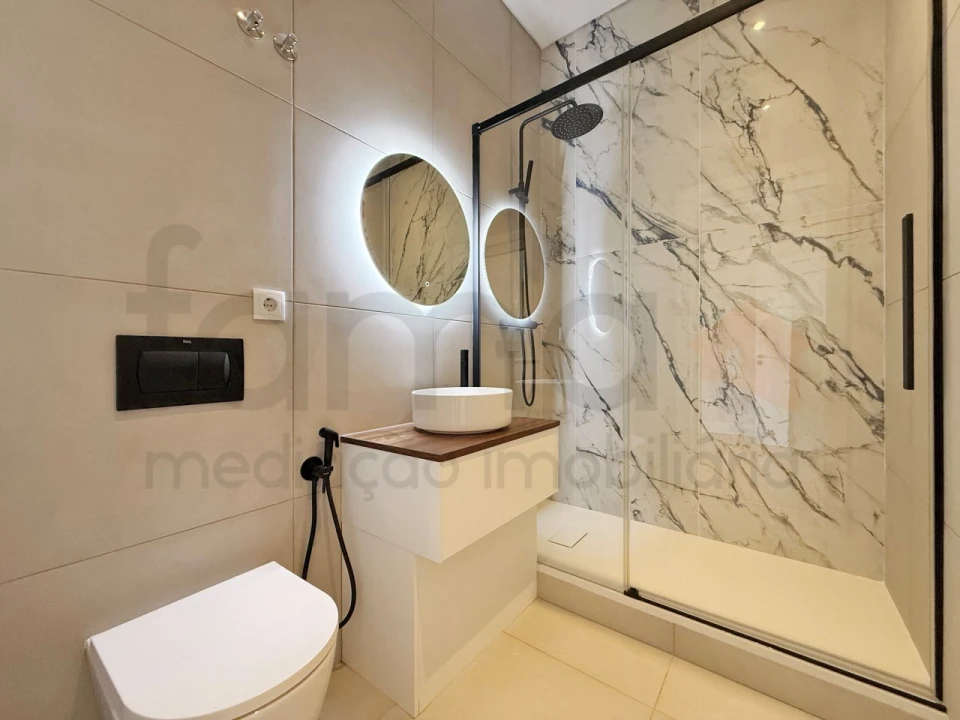 Apartamento T3 para Venda em Areeiro Foto 5