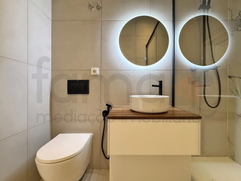 Apartamento T3 para Venda em Areeiro Foto 7
