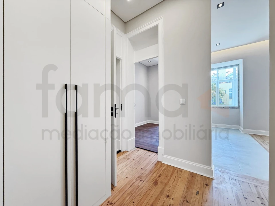 Apartamento T3 para Venda em Areeiro Foto 19