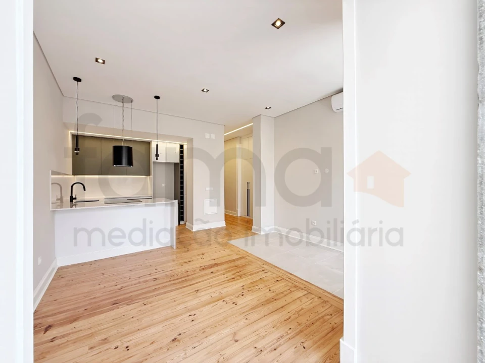 Apartamento T3 para Venda em Areeiro Foto 43