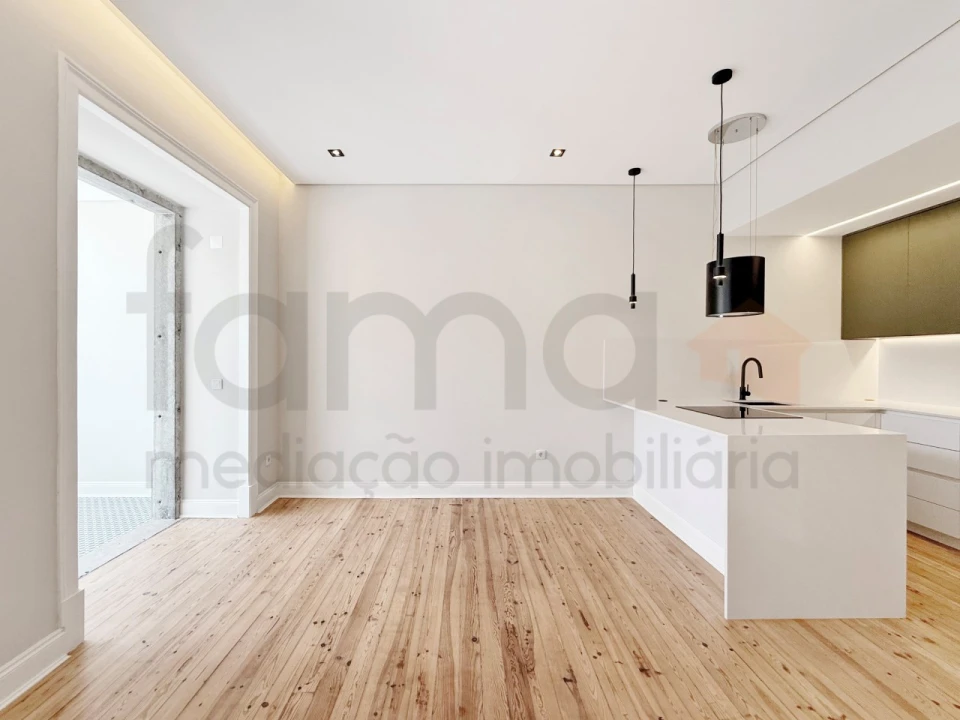 Apartamento T3 para Venda em Areeiro Foto 45