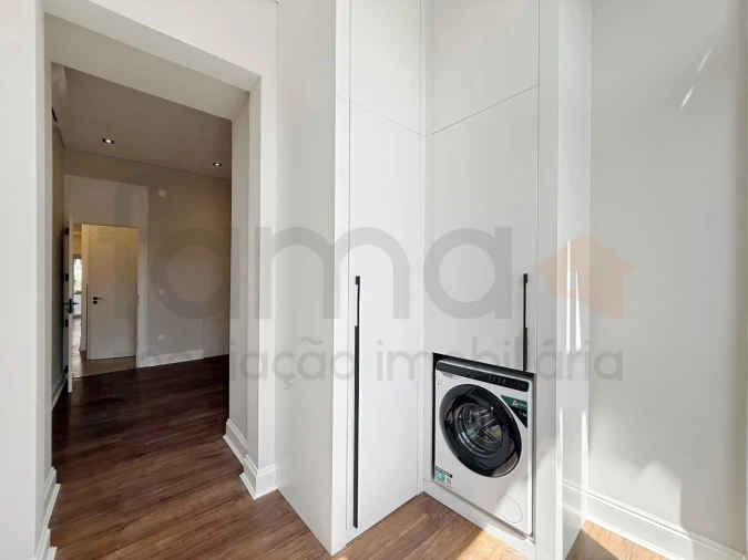 Apartamento T3 para Venda em Areeiro Foto 26