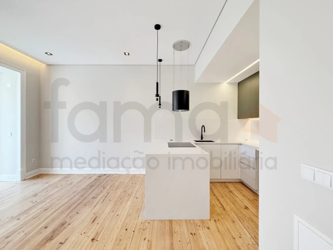 Apartamento T3 para Venda em Areeiro Foto 30