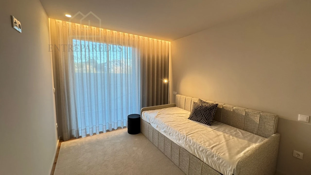 Apartamento T3 para Venda em São Felix da Marinha Foto 24