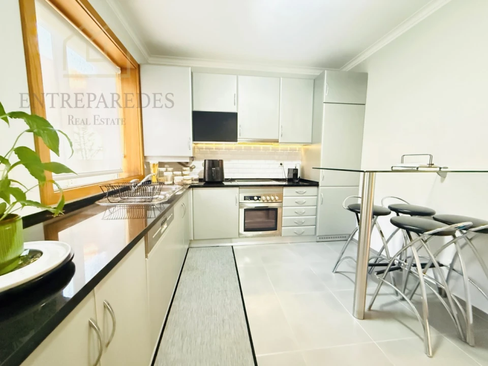 Apartamento T2 para Venda em São Felix da Marinha Foto 4