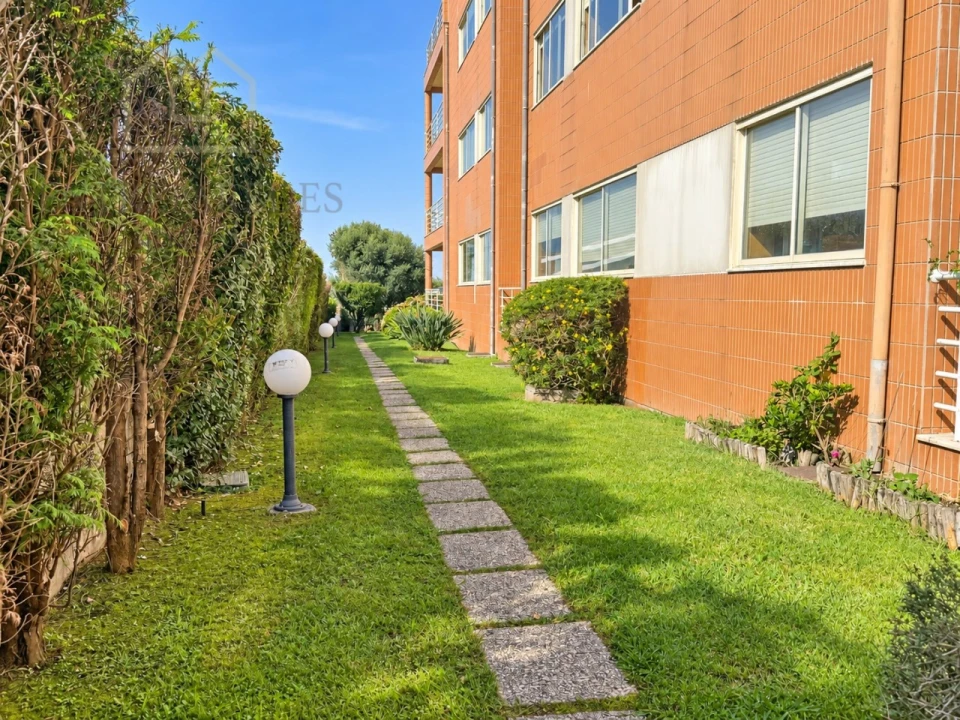 Apartamento T2 para Venda em São Felix da Marinha Foto 12