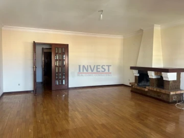 Moradia T5 para Venda em Gondomar (São Cosme), Valbom e Jovim