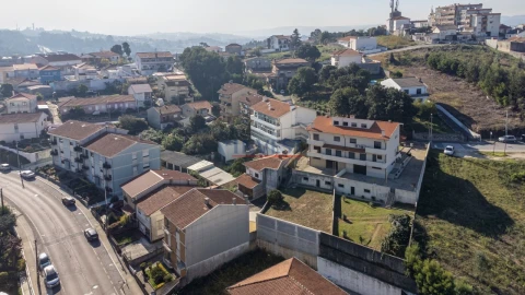 Moradia T5 para Venda em Gondomar (São Cosme), Valbom e Jovim