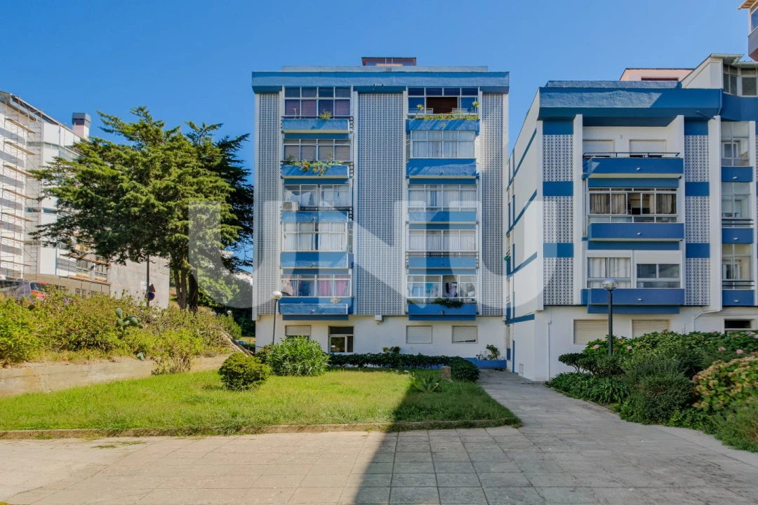 Apartamento T3 para Venda em Rio de Mouro Foto 1