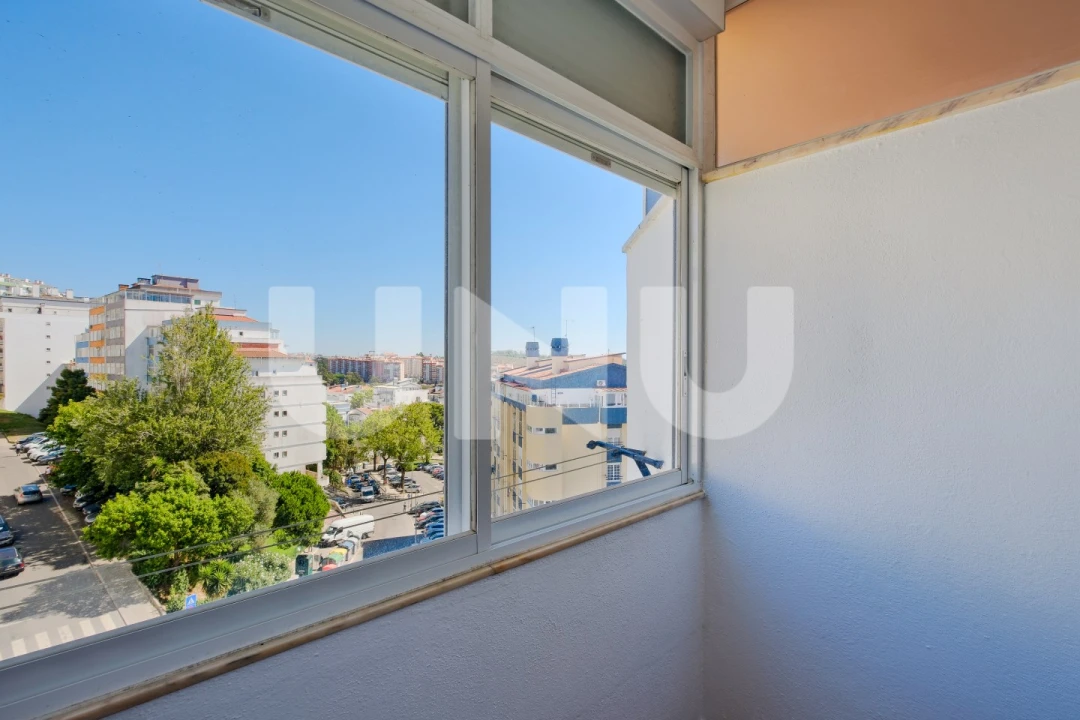 Apartamento T3 para Venda em Rio de Mouro Foto 16