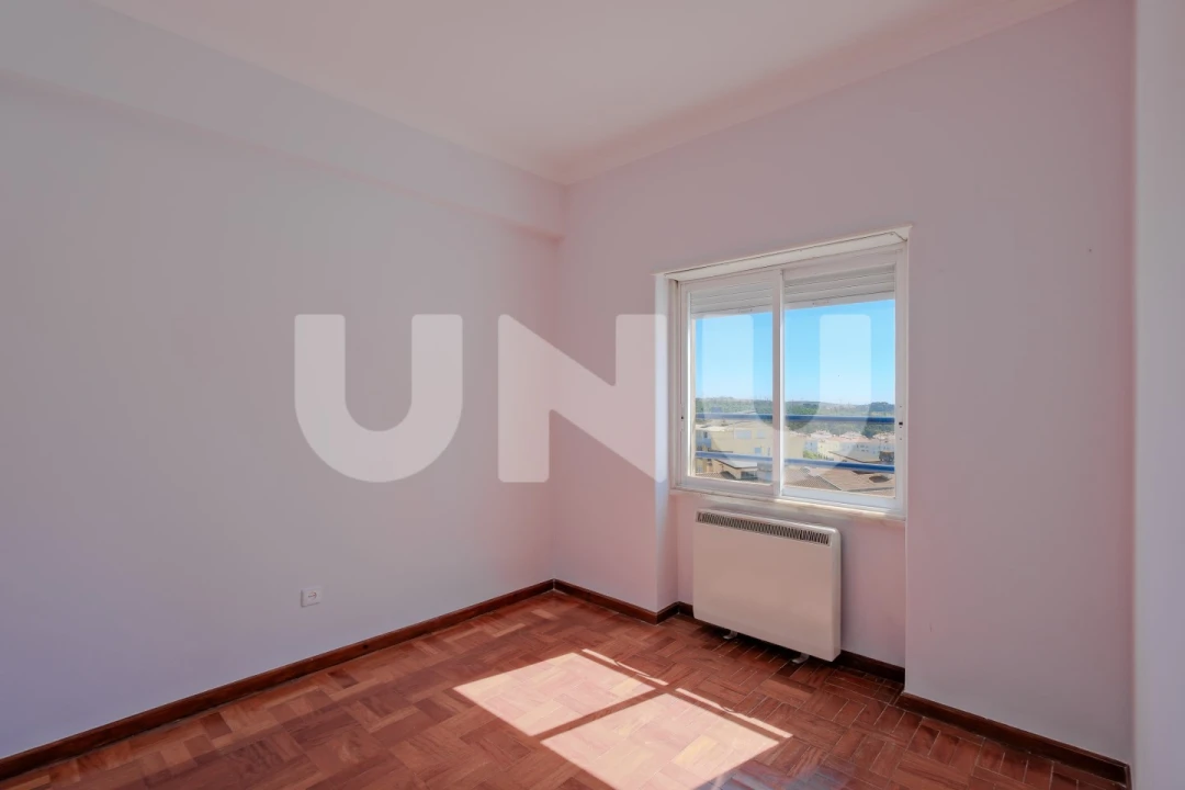 Apartamento T3 para Venda em Rio de Mouro Foto 24