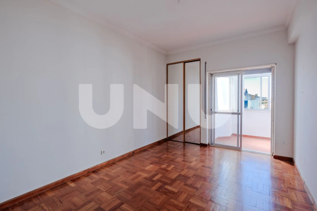 Apartamento T3 para Venda em Rio de Mouro Foto 28