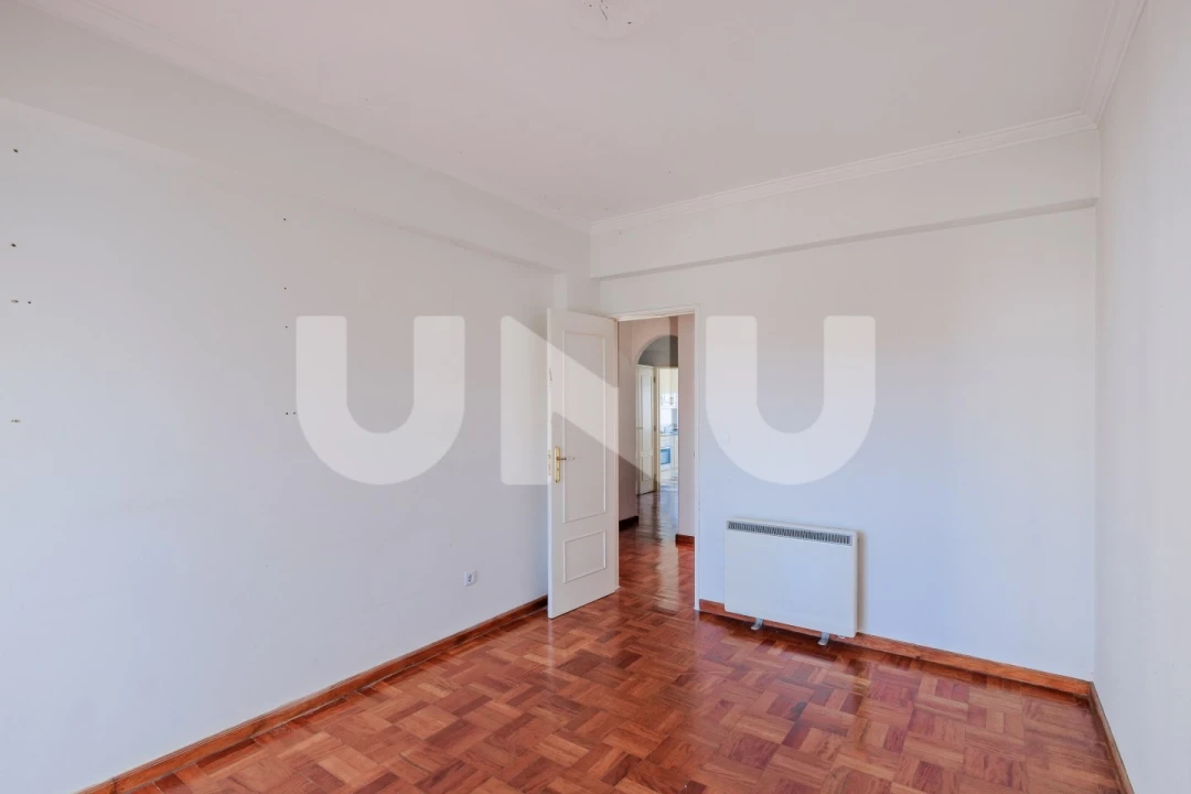 Apartamento T3 para Venda em Rio de Mouro Foto 30