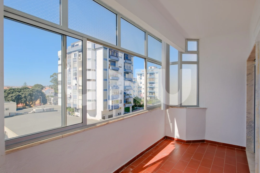 Apartamento T3 para Venda em Rio de Mouro Foto 32