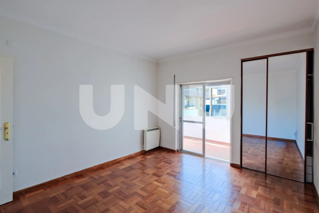 Apartamento T3 para Venda em Rio de Mouro Foto 34